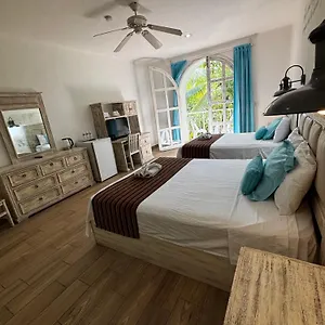 Coco Rio - Mamitas Area Отель Плая-дель-Кармен